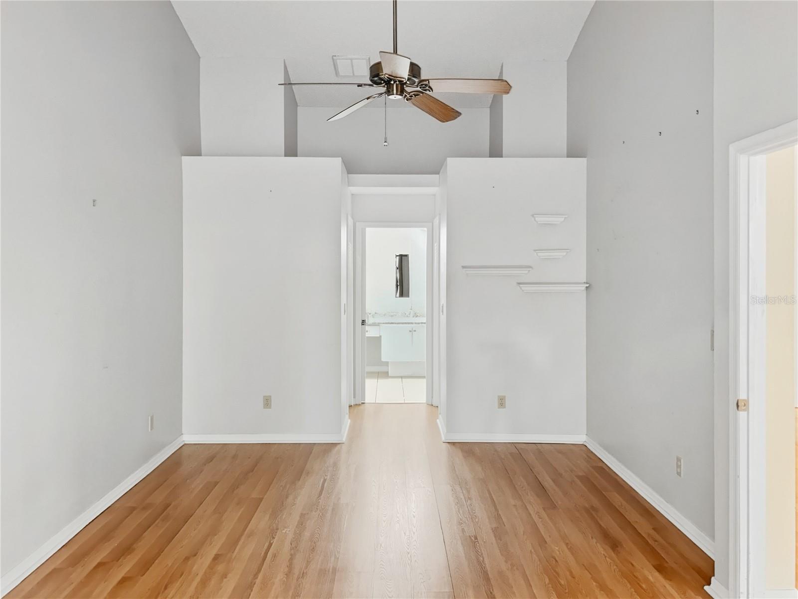 Image 12 of 31 For 9308 Whispering Meadow Court