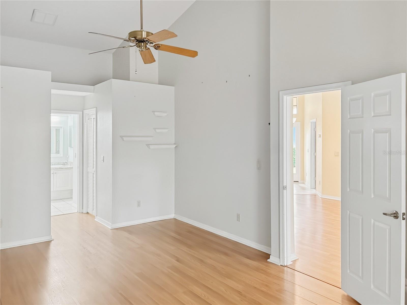 Image 13 of 31 For 9308 Whispering Meadow Court