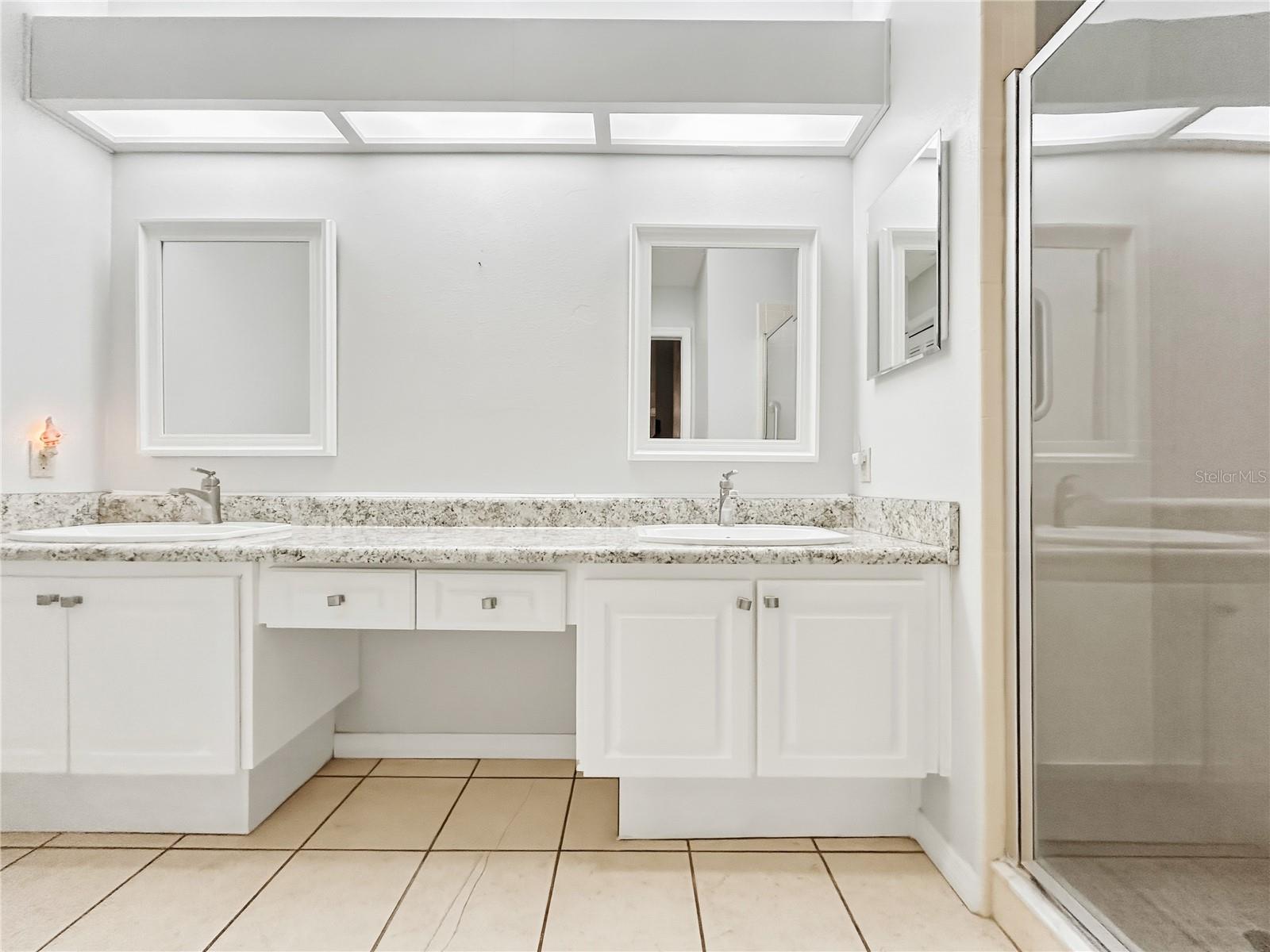 Image 14 of 31 For 9308 Whispering Meadow Court