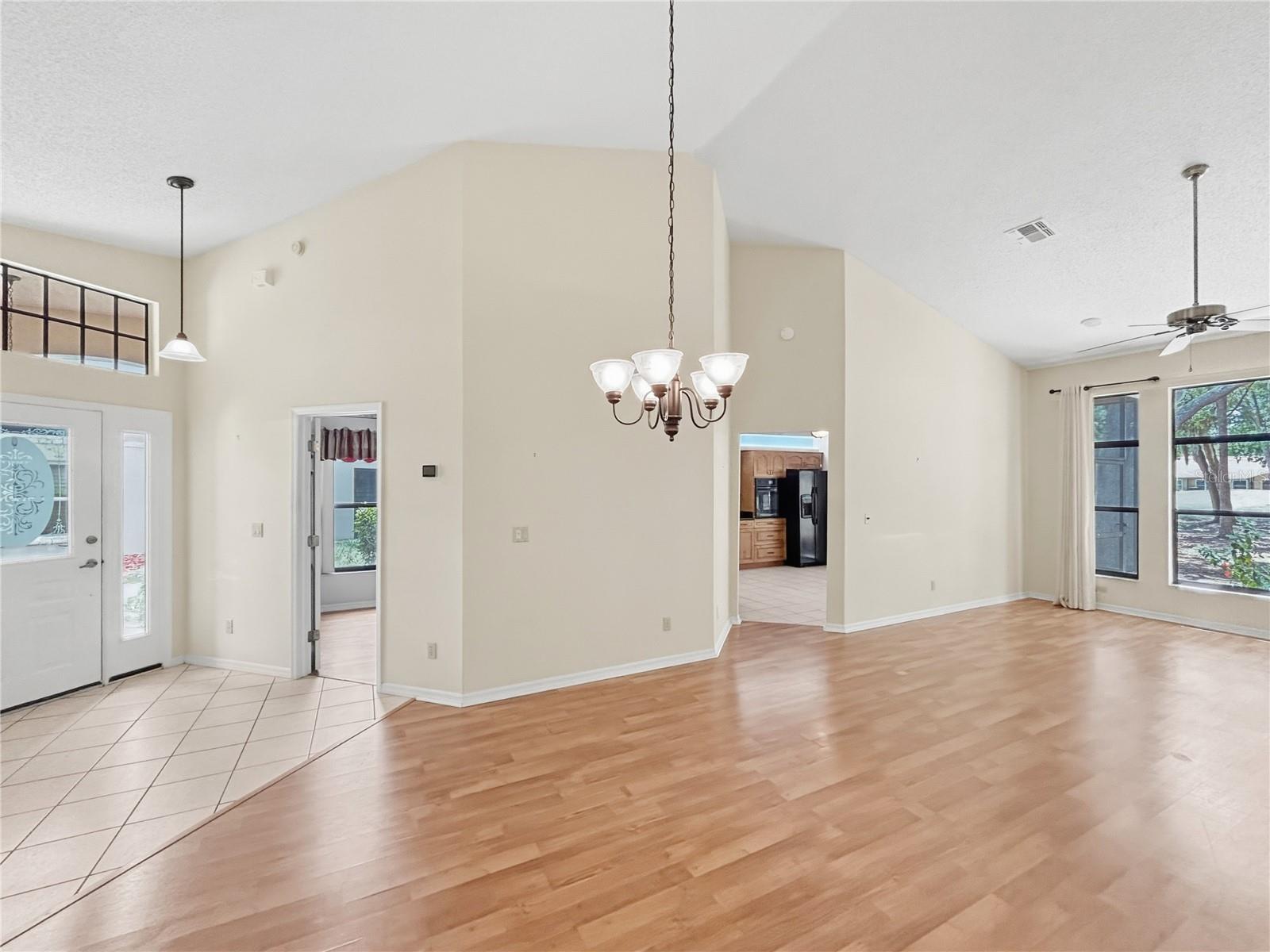 Image 7 of 31 For 9308 Whispering Meadow Court