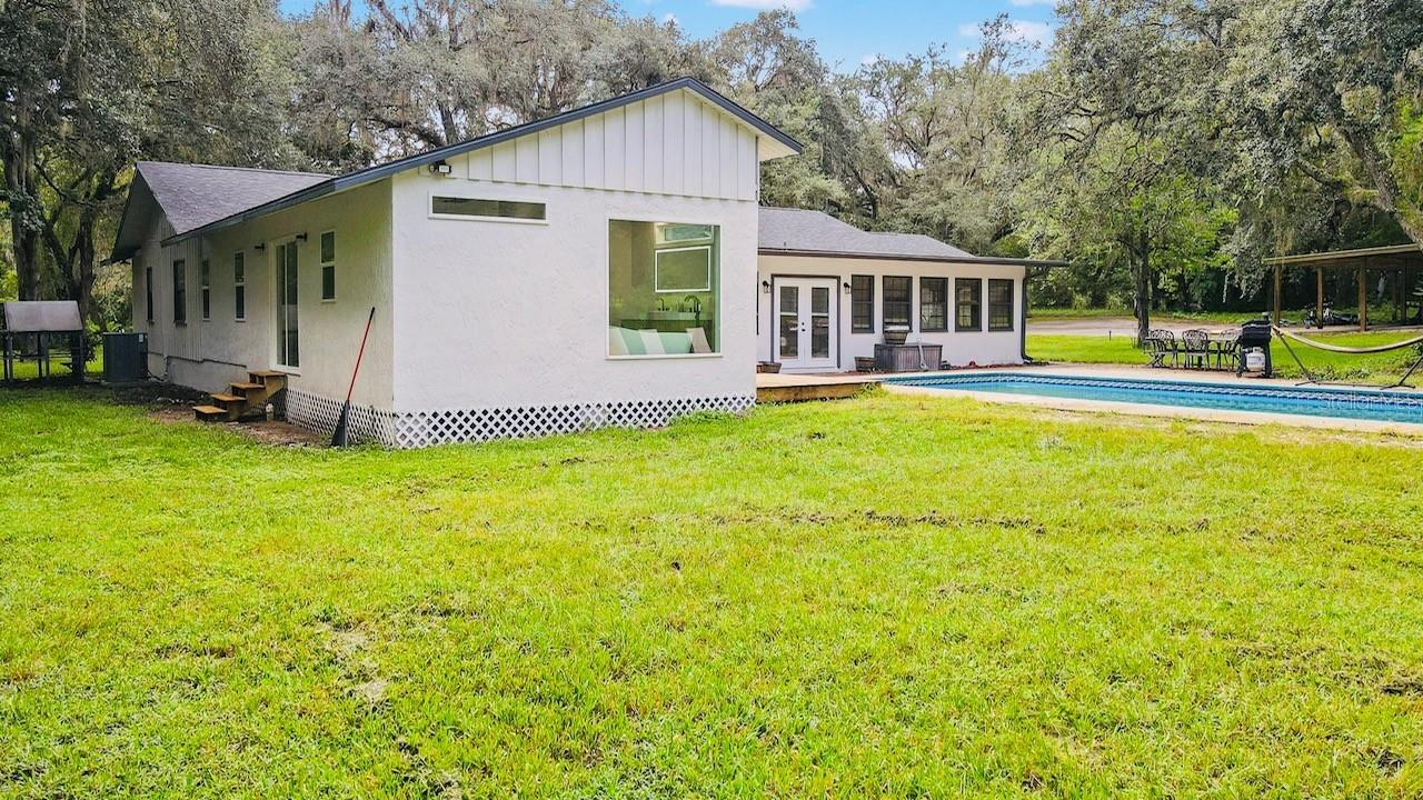 Image 4 of 28 For 10245 Trails End Road