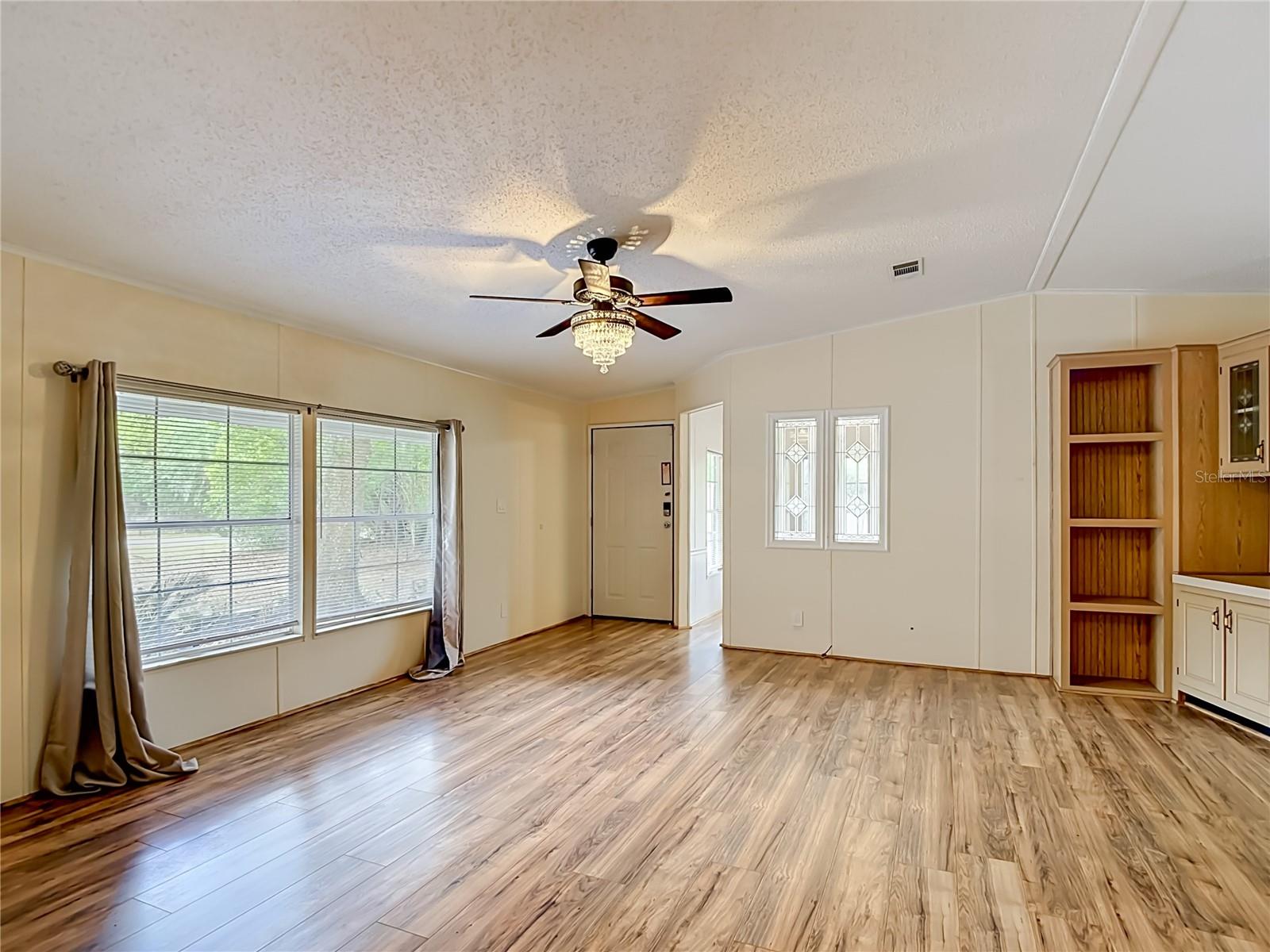 Image 8 of 64 For 38906 Alston Avenue