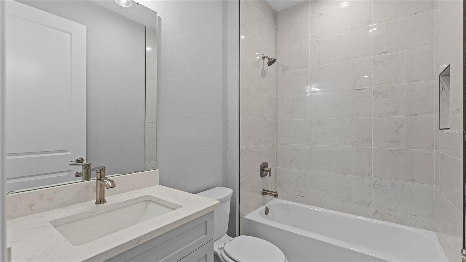 Image 16 of 25 For 14363 Hammock Oak Street