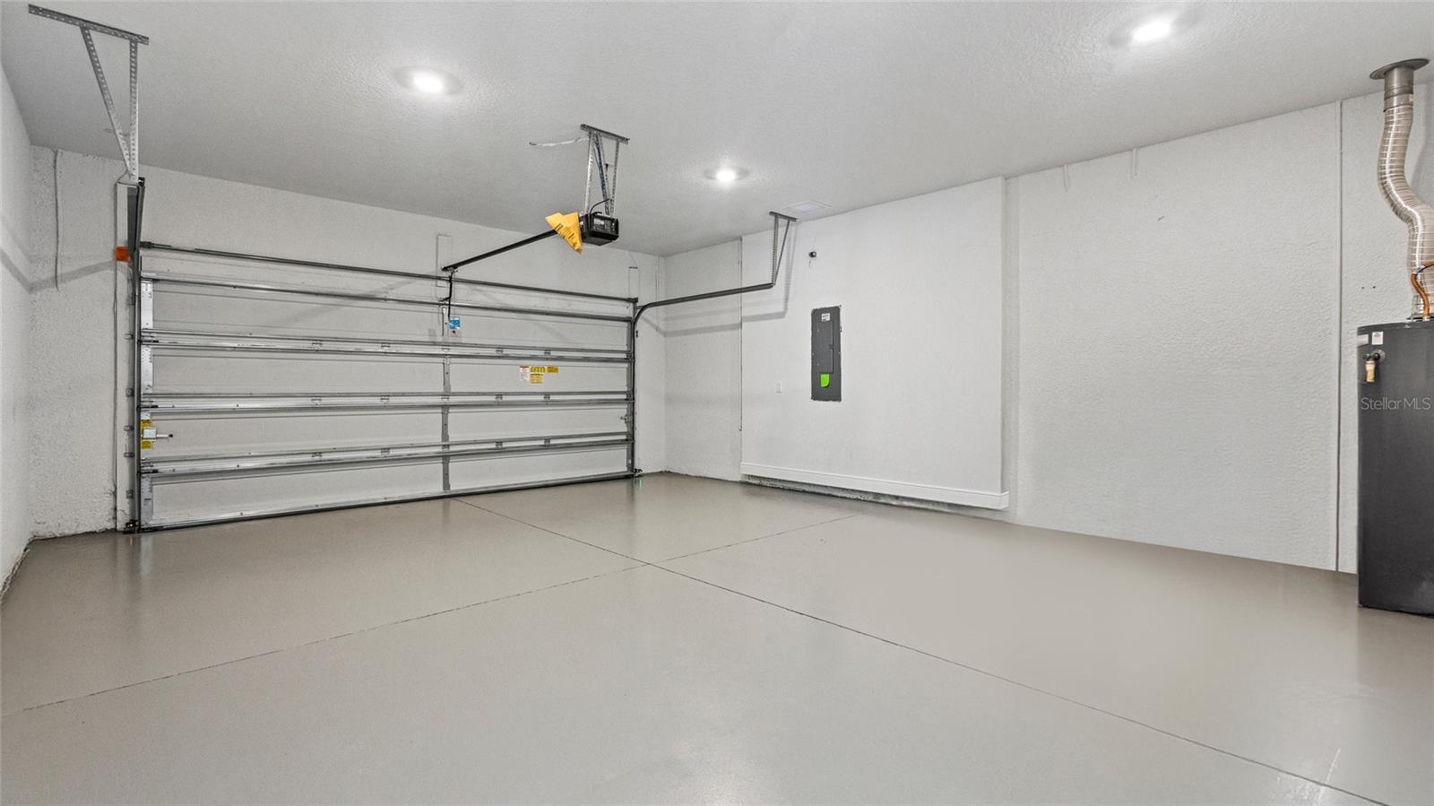 Image 18 of 25 For 14363 Hammock Oak Street