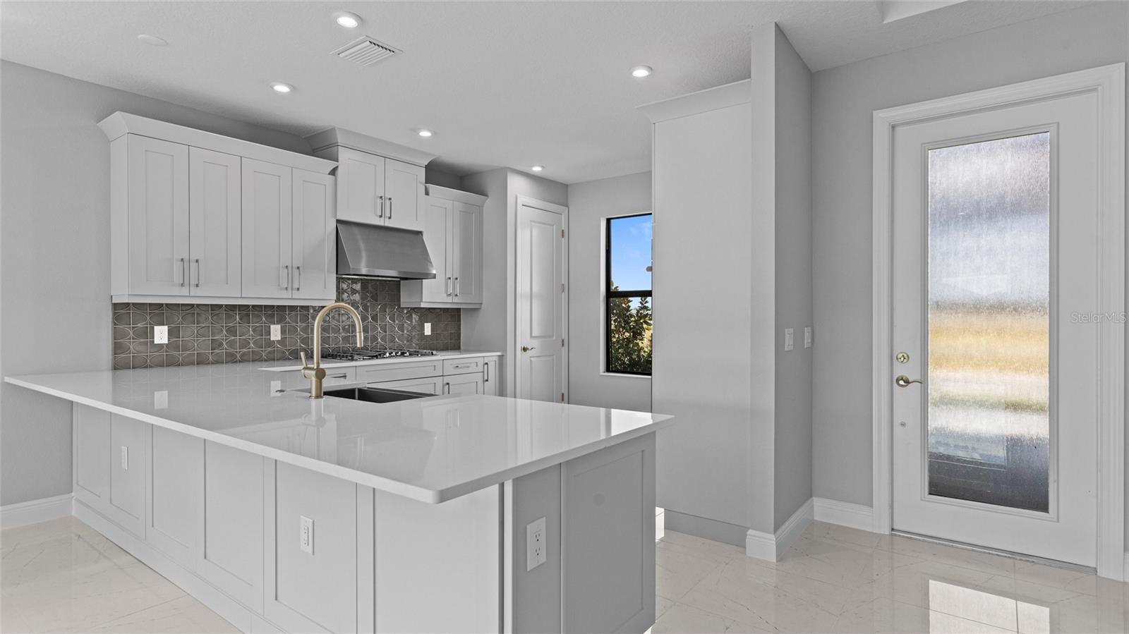 Image 8 of 25 For 14363 Hammock Oak Street