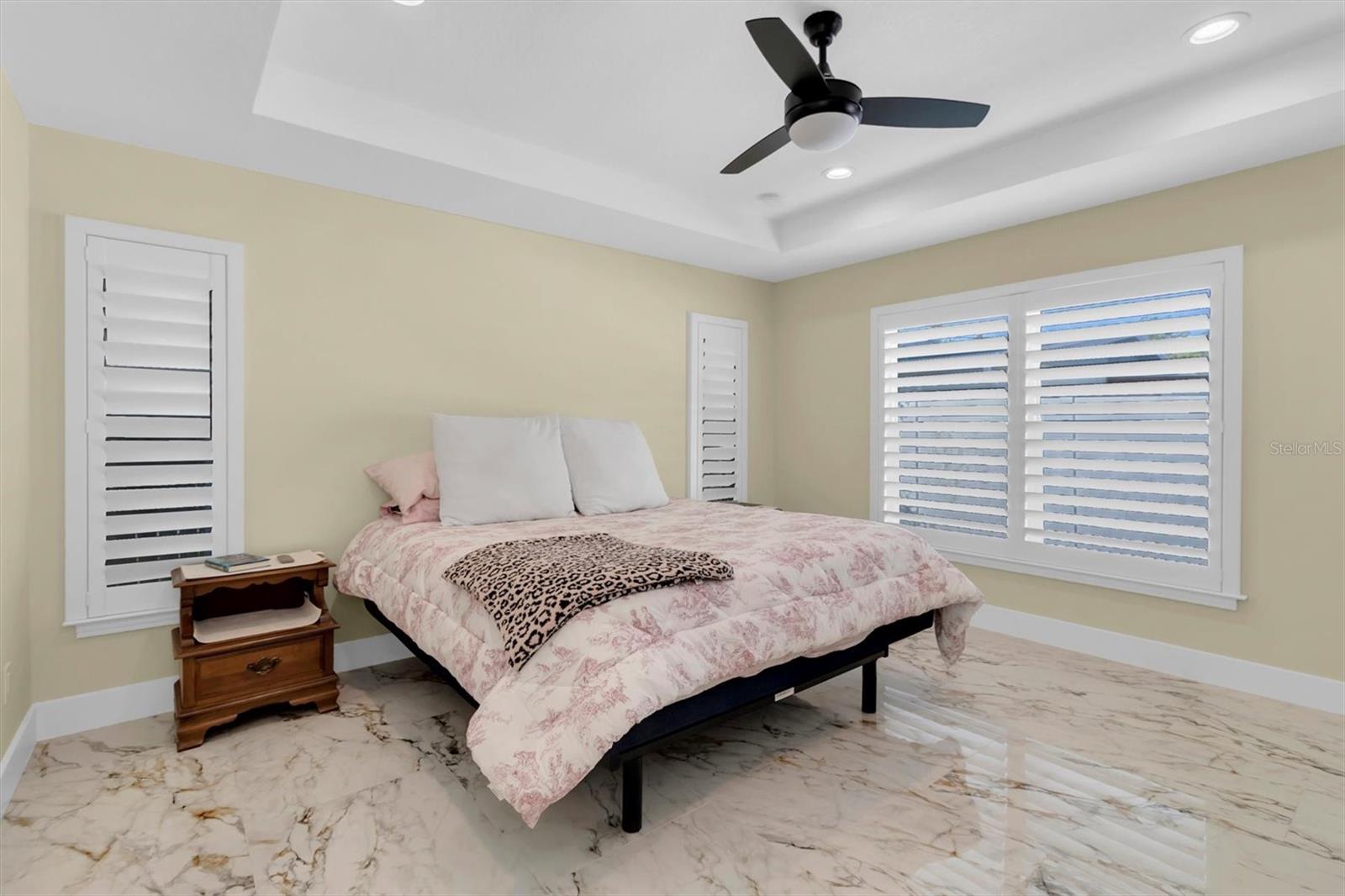 Image 12 of 32 For 6013 Madison Street