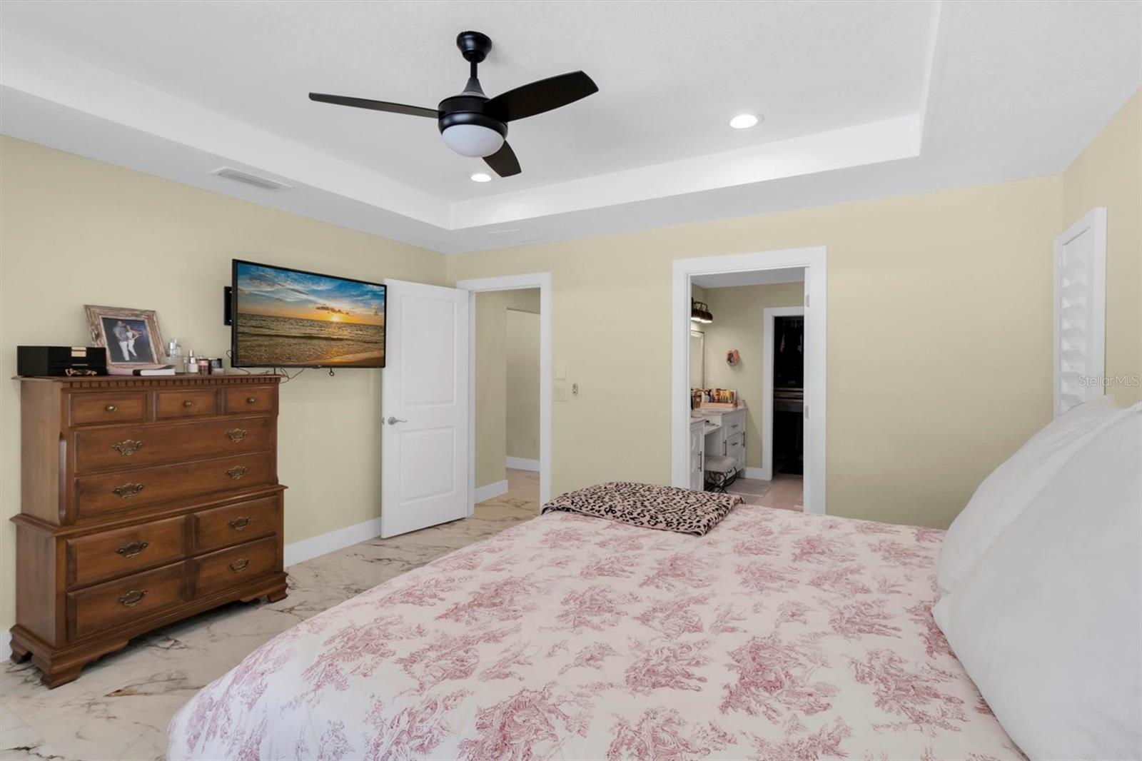 Image 14 of 32 For 6013 Madison Street