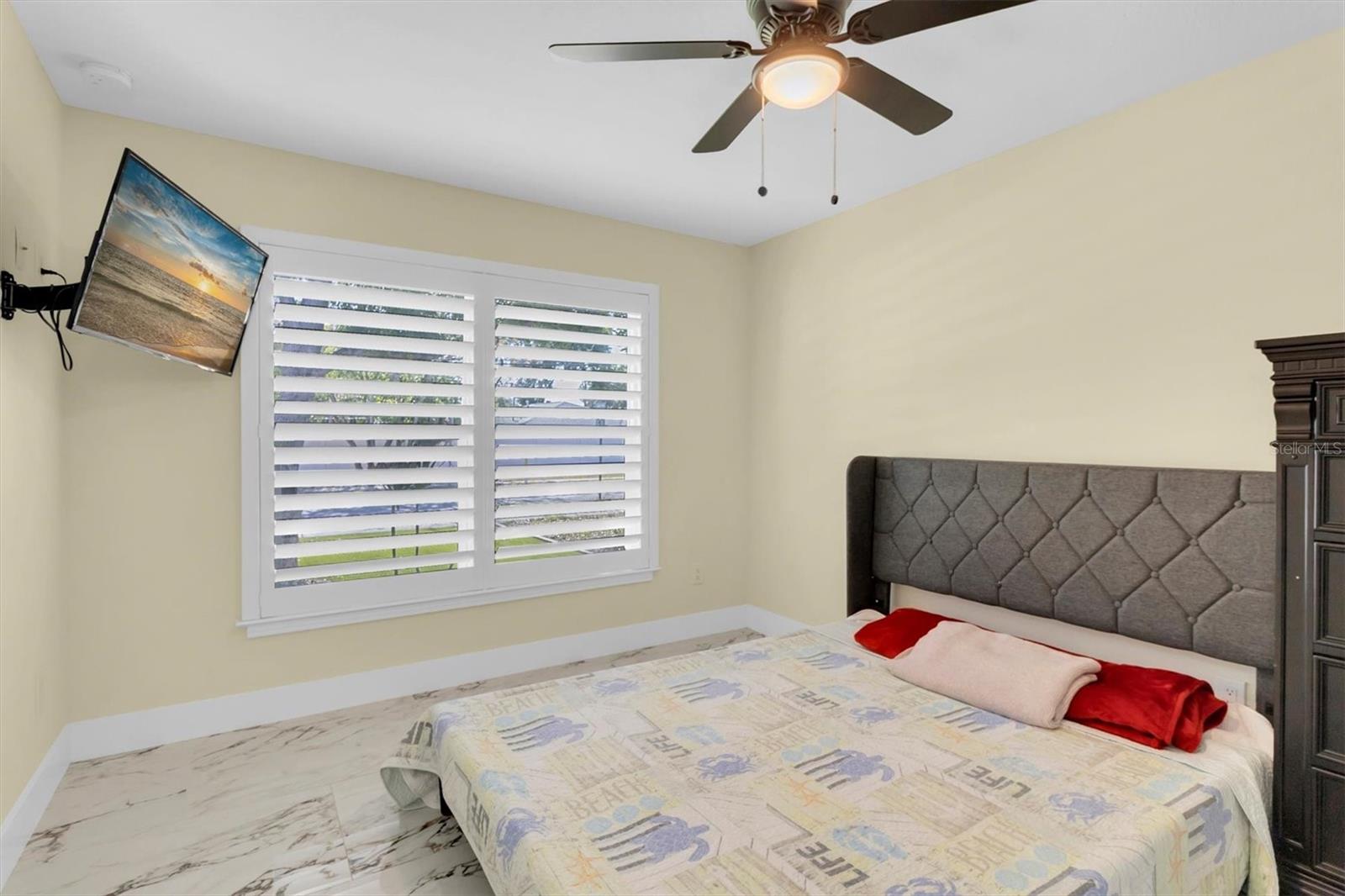 Image 17 of 32 For 6013 Madison Street