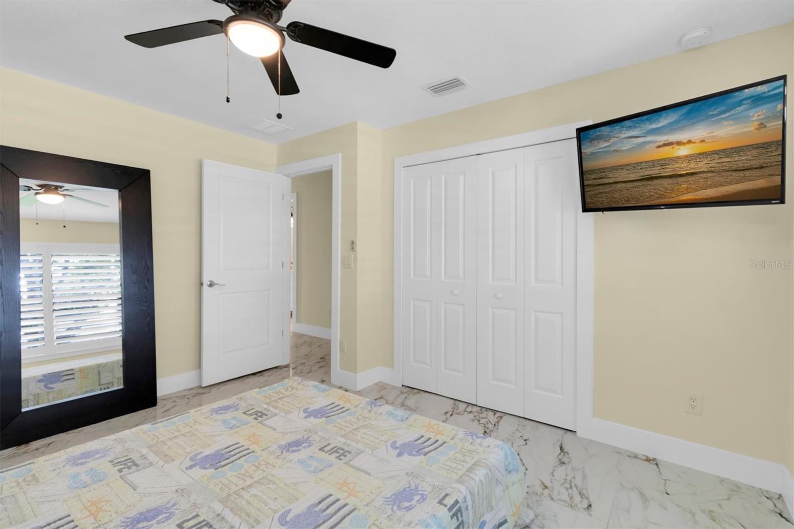 Image 18 of 32 For 6013 Madison Street