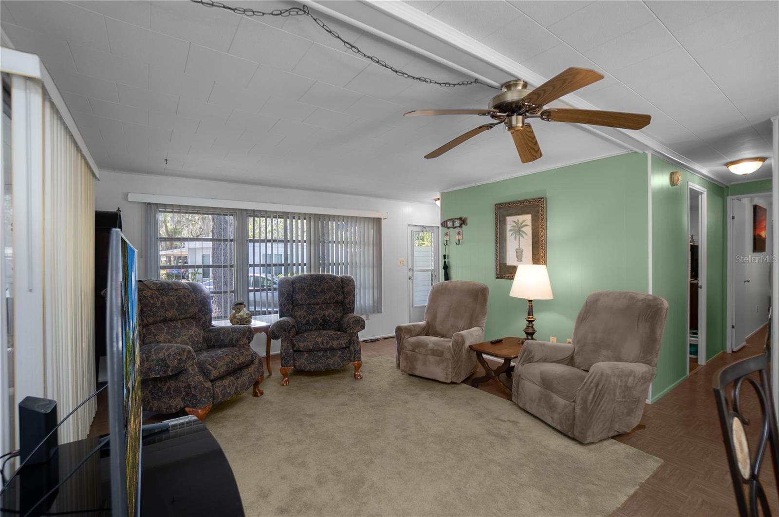 Image 12 of 37 For 3896 Picciola Road 554