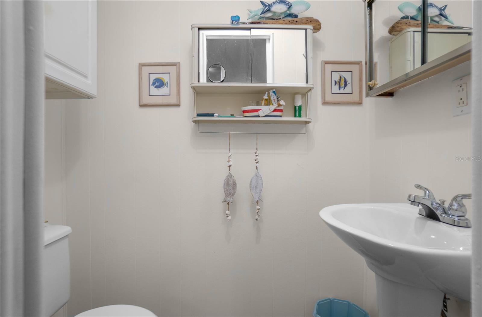 Image 18 of 37 For 3896 Picciola Road 554