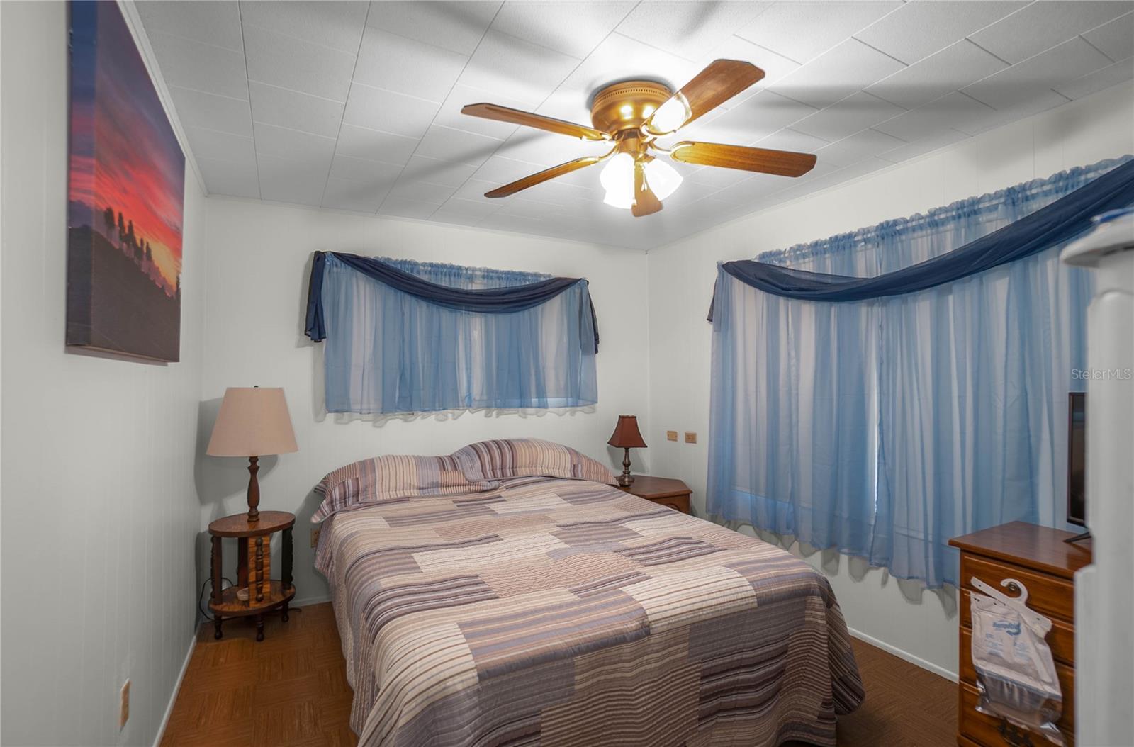 Image 19 of 37 For 3896 Picciola Road 554