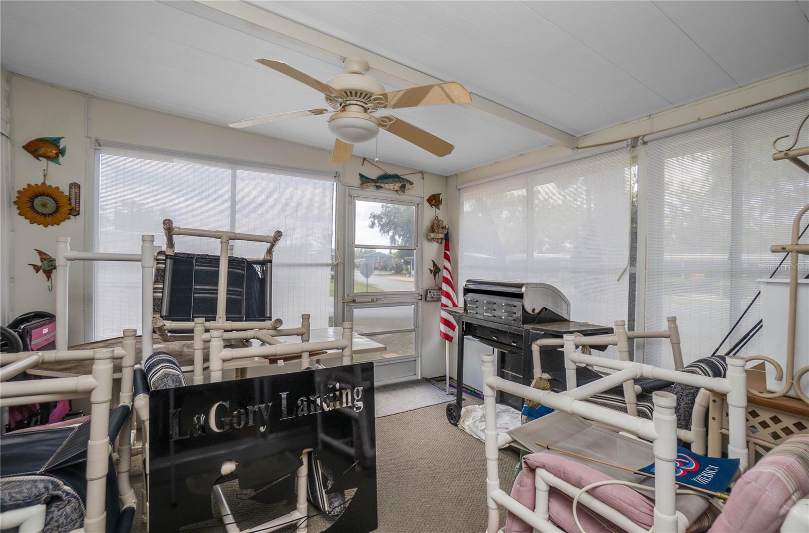 Image 21 of 37 For 3896 Picciola Road 554