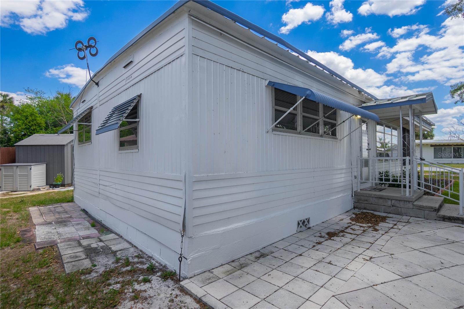 Image 6 of 37 For 3896 Picciola Road 554