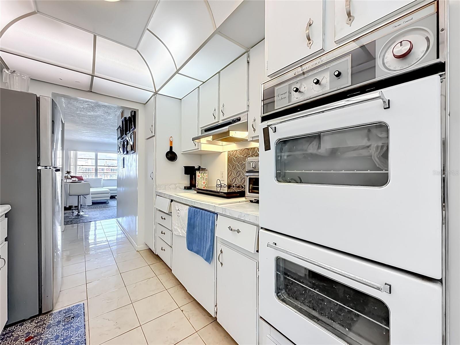 Image 24 of 61 For 1868 Shore Drive S 503