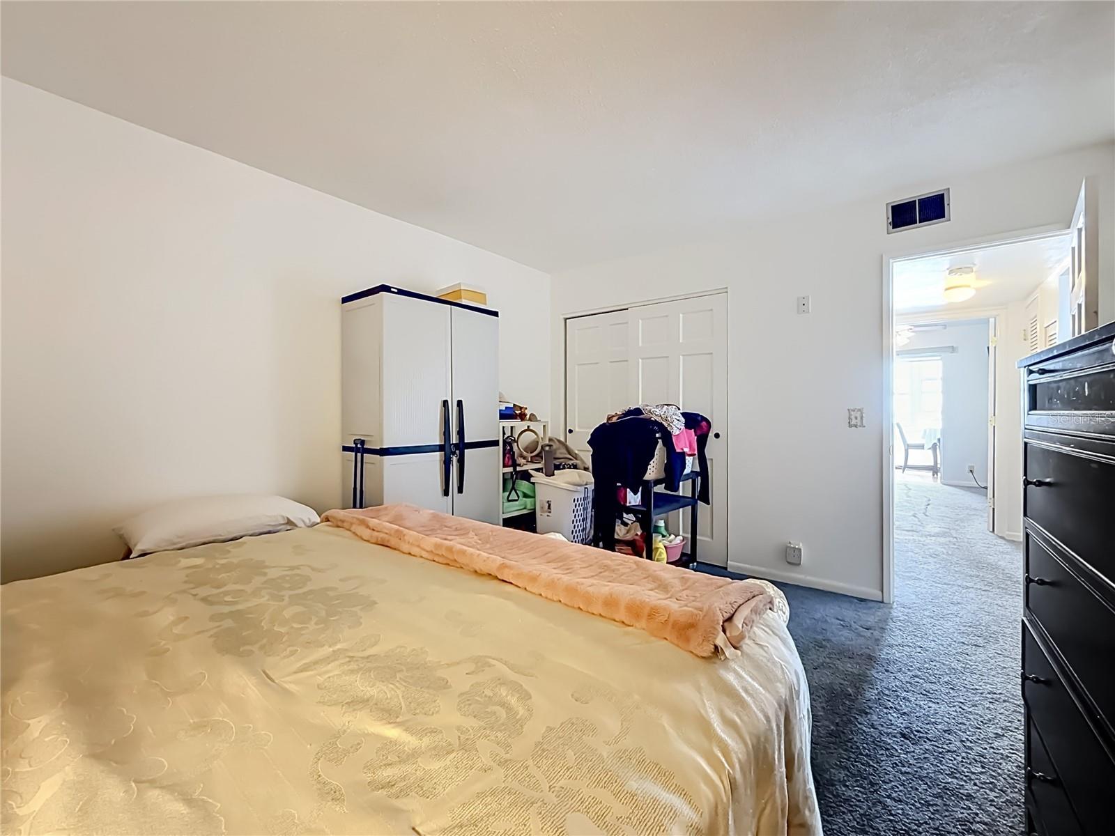 Image 32 of 61 For 1868 Shore Drive S 503