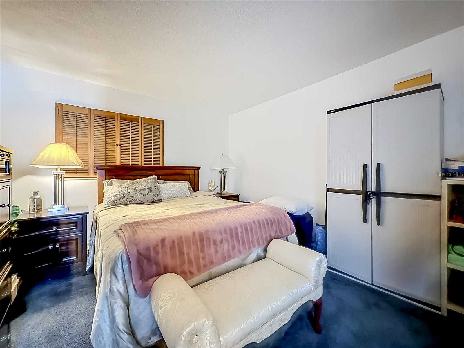 Image 33 of 61 For 1868 Shore Drive S 503