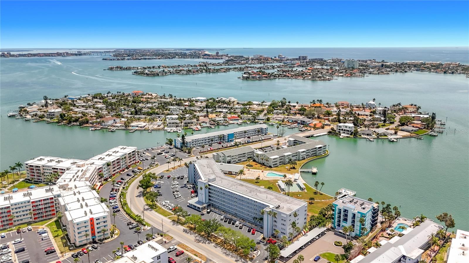 Image 4 of 61 For 1868 Shore Drive S 503