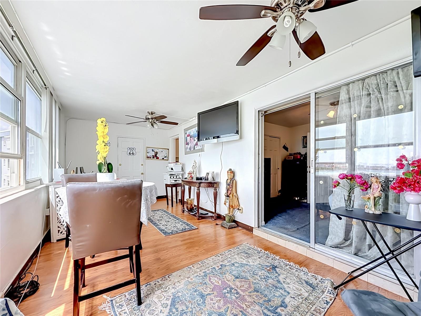 Image 48 of 61 For 1868 Shore Drive S 503