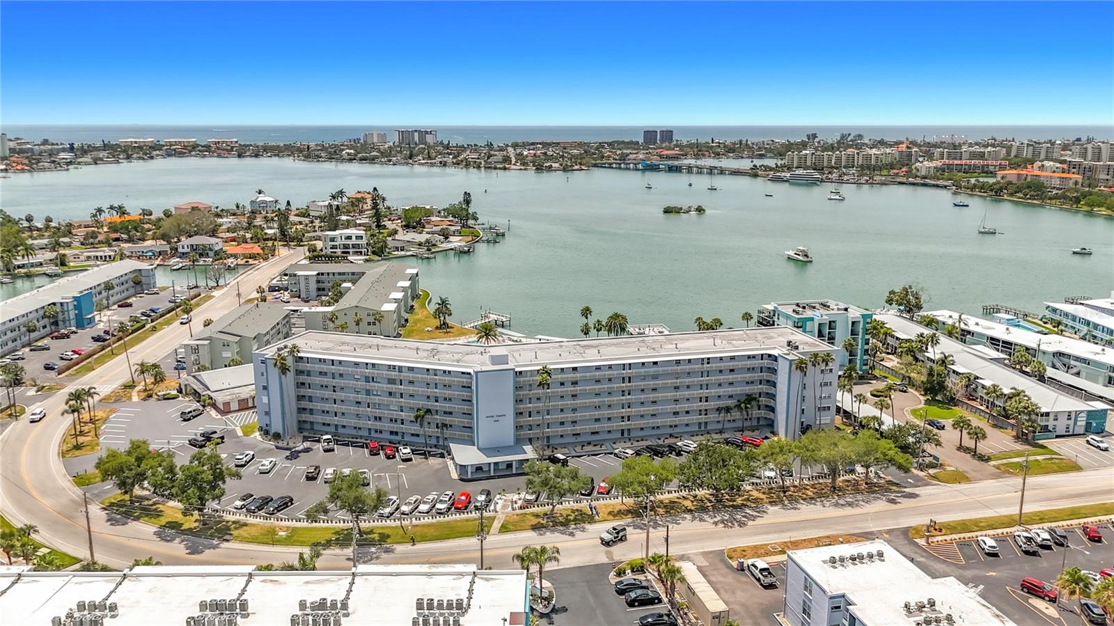 Image 5 of 61 For 1868 Shore Drive S 503