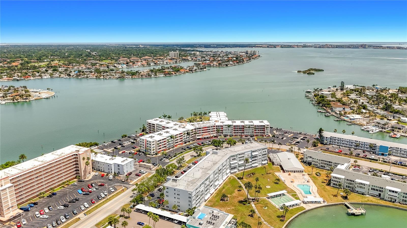 Image 57 of 61 For 1868 Shore Drive S 503