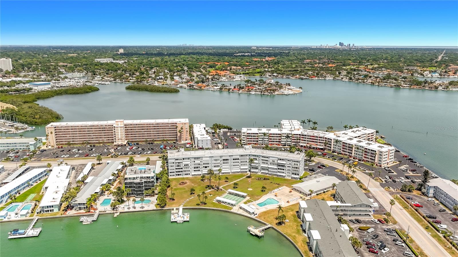 Image 59 of 61 For 1868 Shore Drive S 503