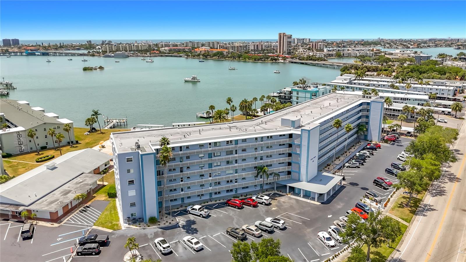 Image 6 of 61 For 1868 Shore Drive S 503