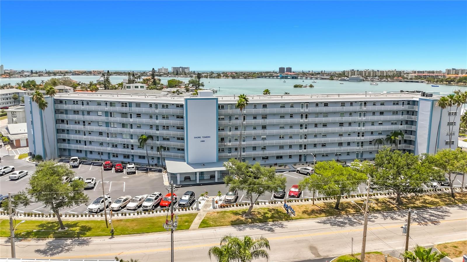 Image 9 of 61 For 1868 Shore Drive S 503