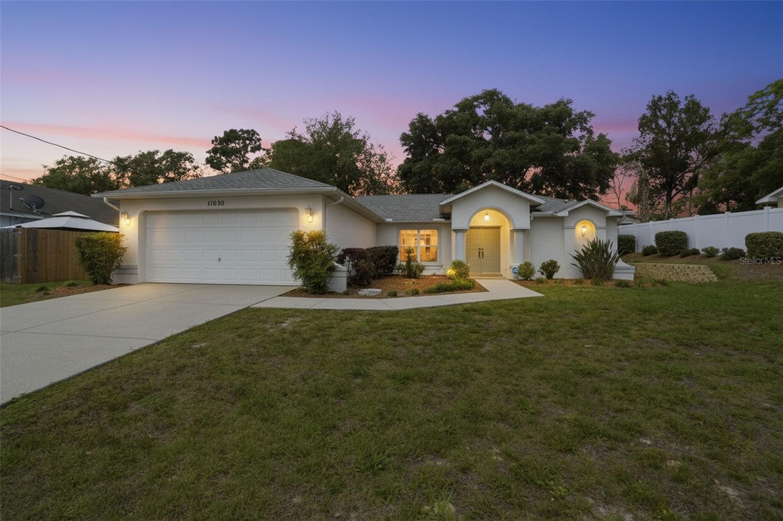 Image 3 of 44 For 11030 Linden Drive
