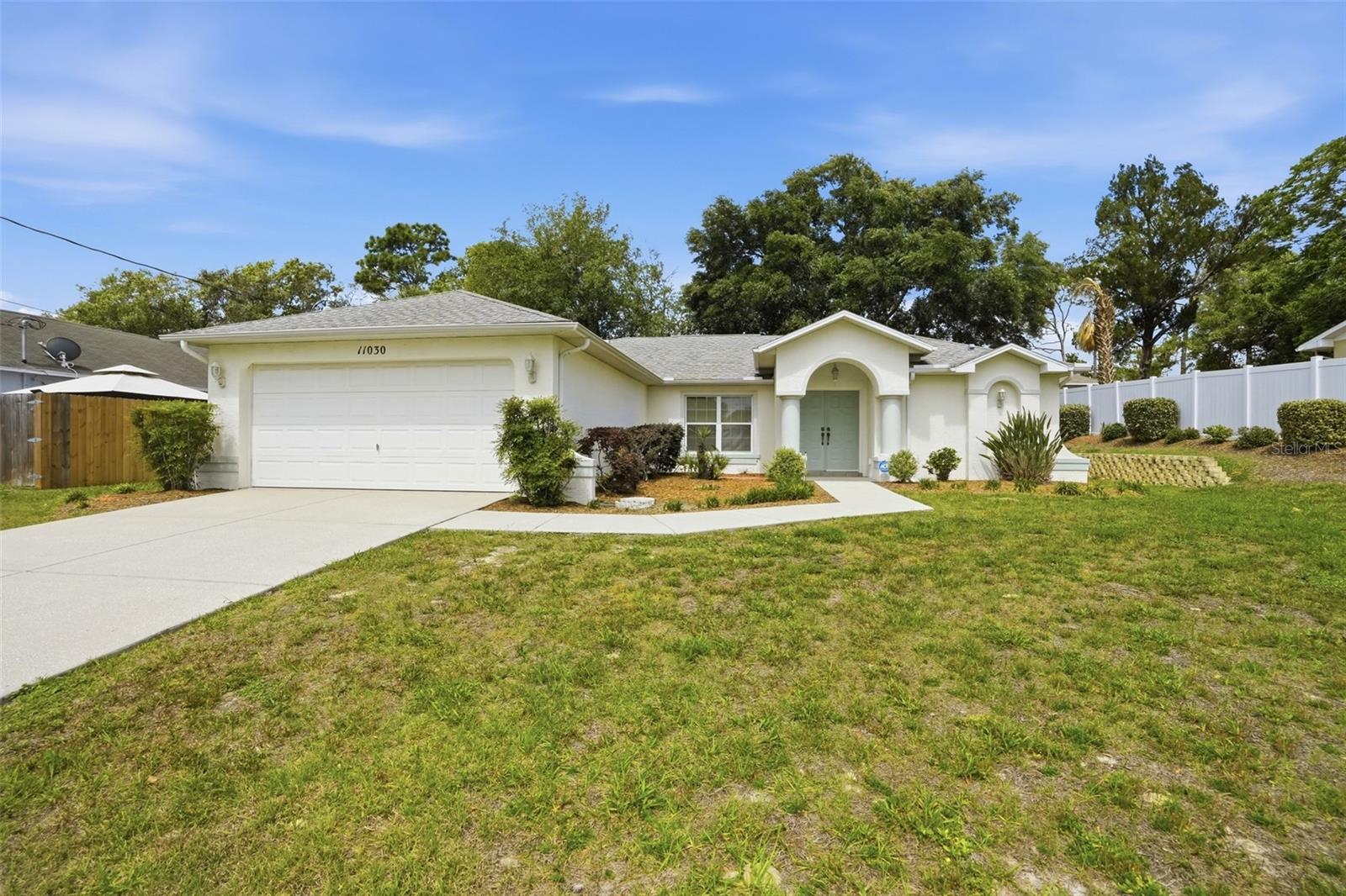 Image 32 of 44 For 11030 Linden Drive
