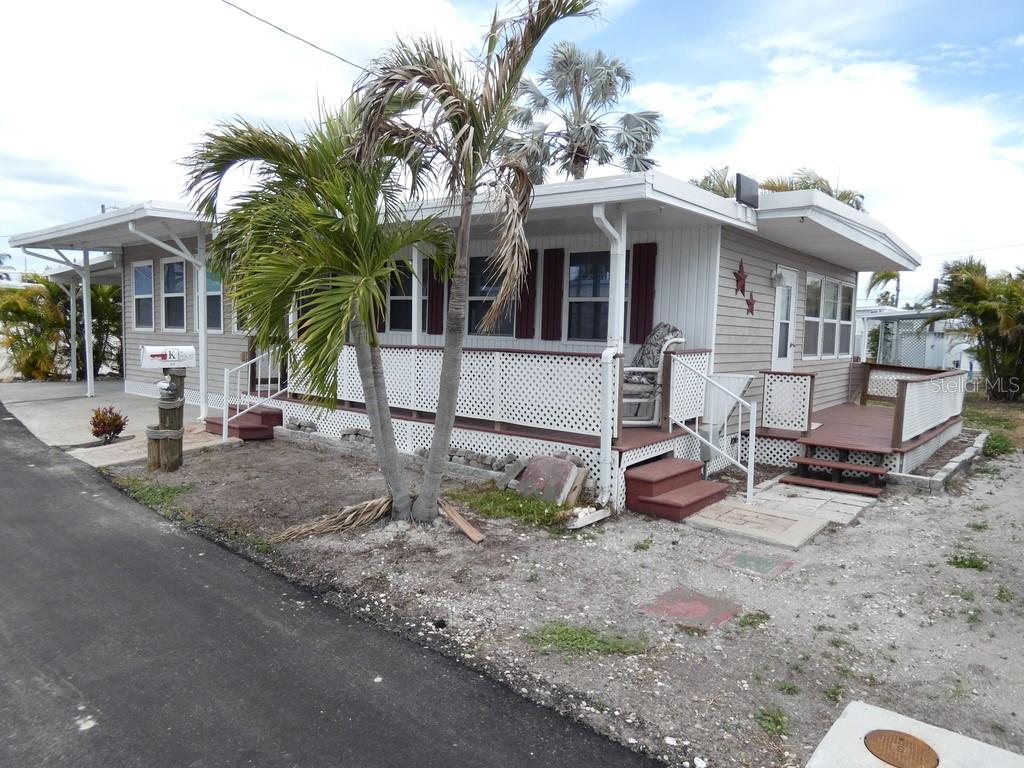 Image 28 of 44 For 12674 Seminole Boulevard S8