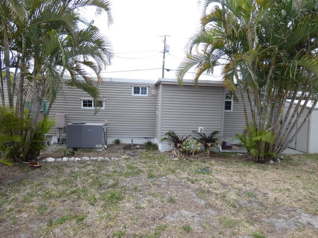 Image 30 of 44 For 12674 Seminole Boulevard S8