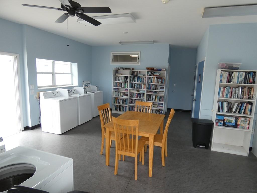 Image 33 of 44 For 12674 Seminole Boulevard S8