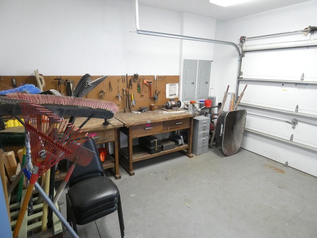 Image 34 of 44 For 12674 Seminole Boulevard S8