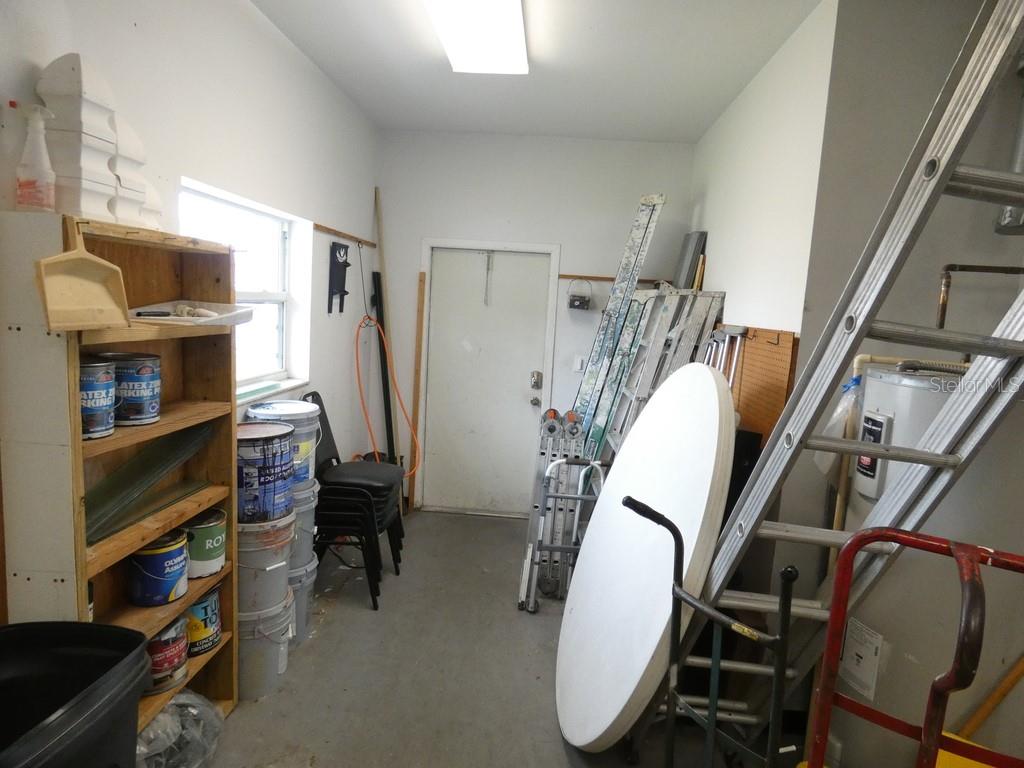 Image 36 of 44 For 12674 Seminole Boulevard S8