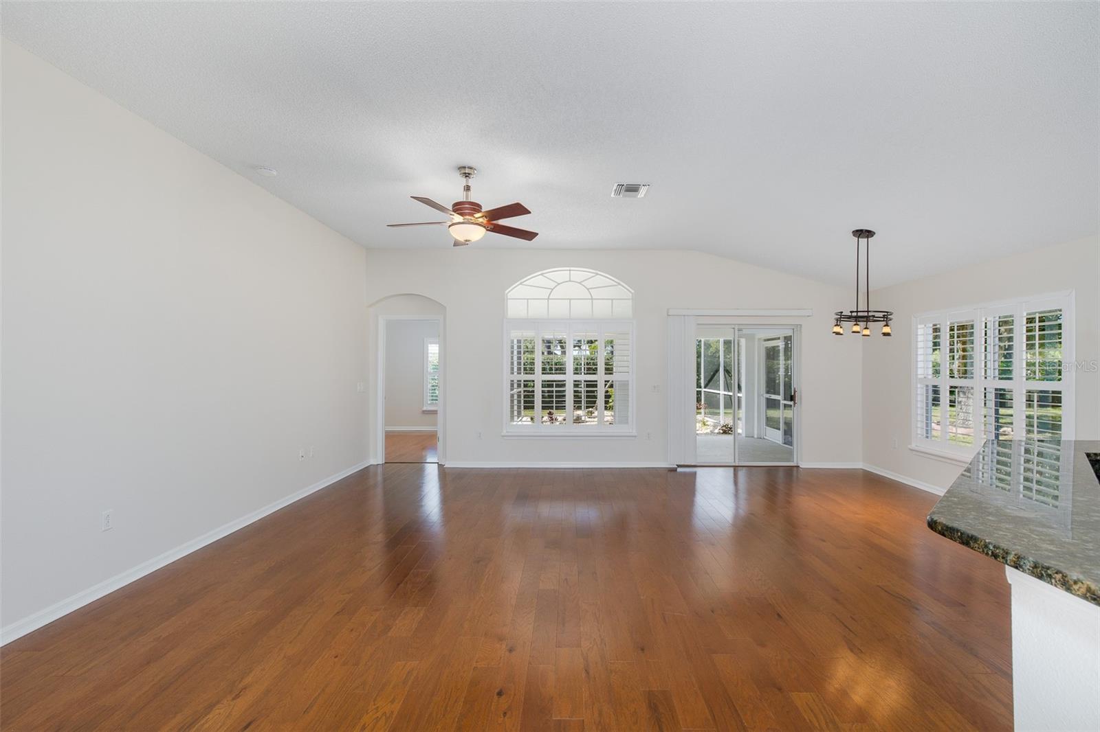 Image 18 of 98 For 11428 Hidden Cove Court