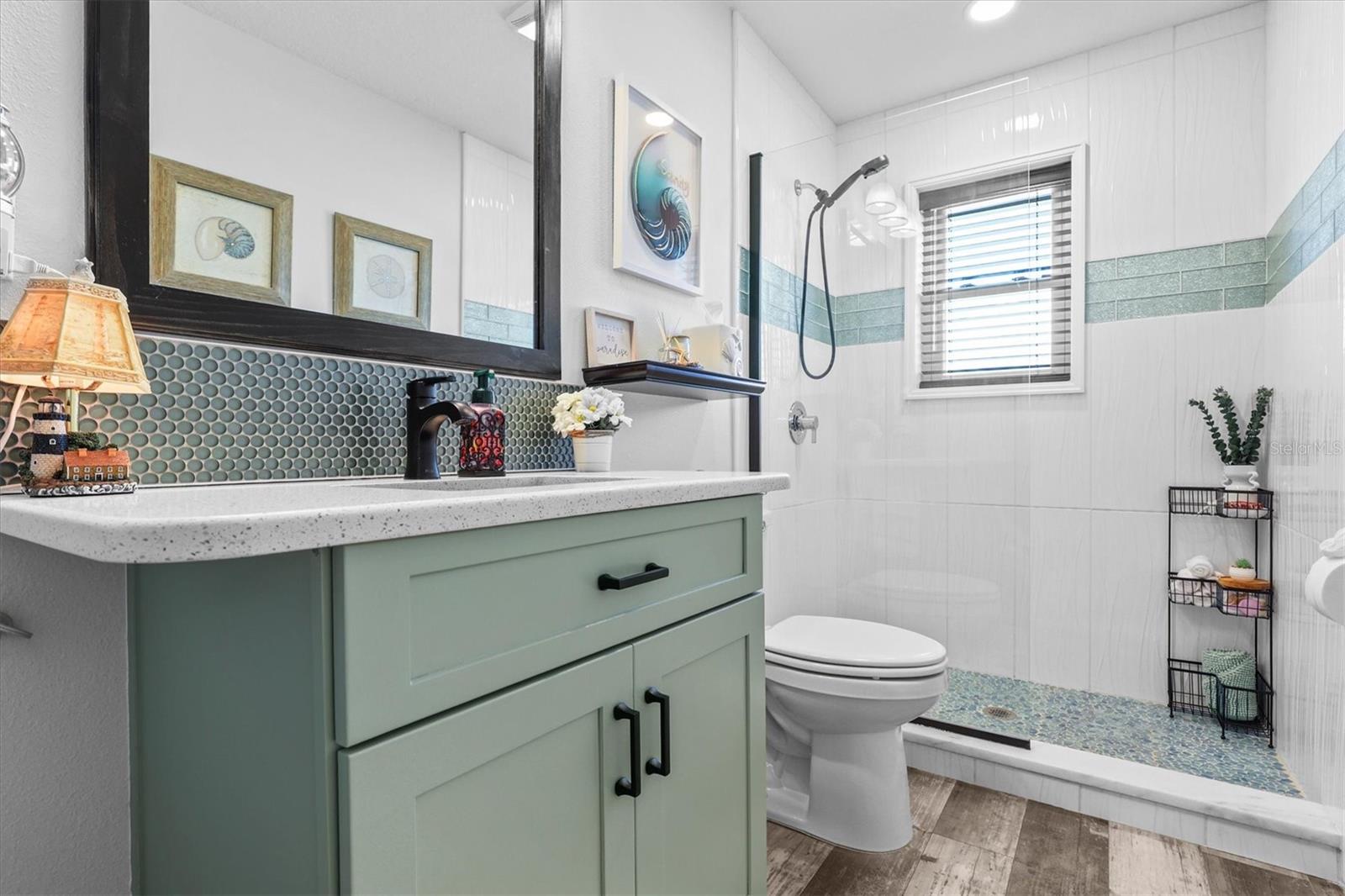 Listing photo id 40 for 3351 Poinsettia Drive