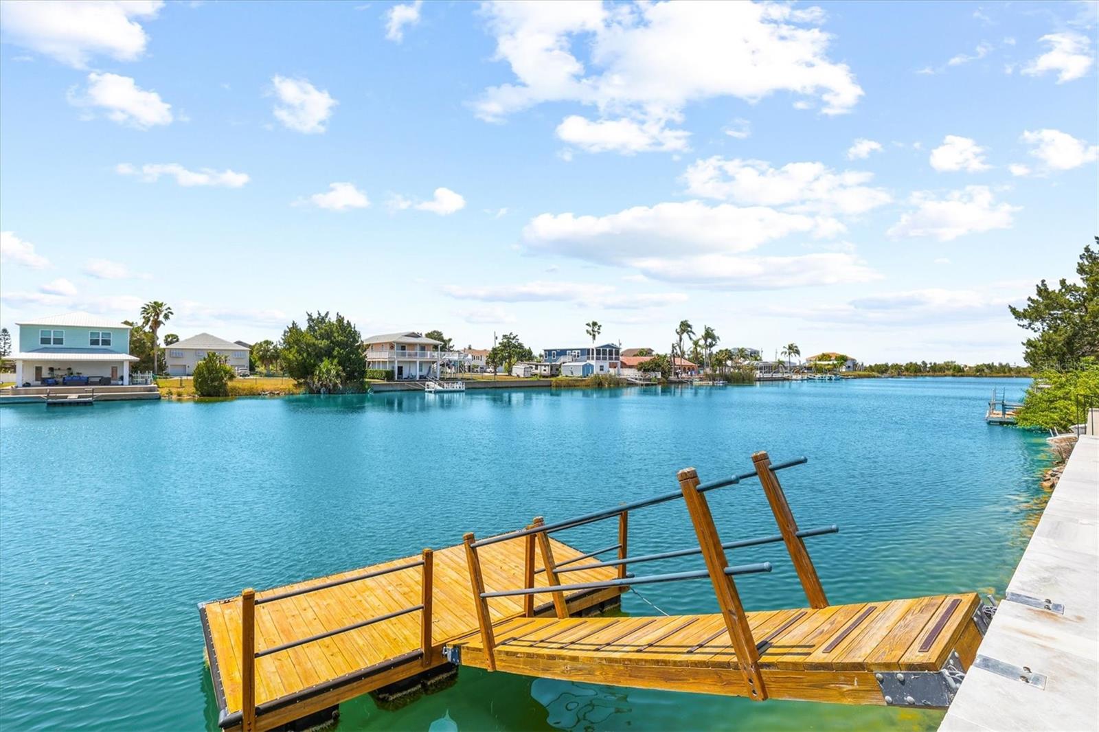 Listing photo id 52 for 3351 Poinsettia Drive