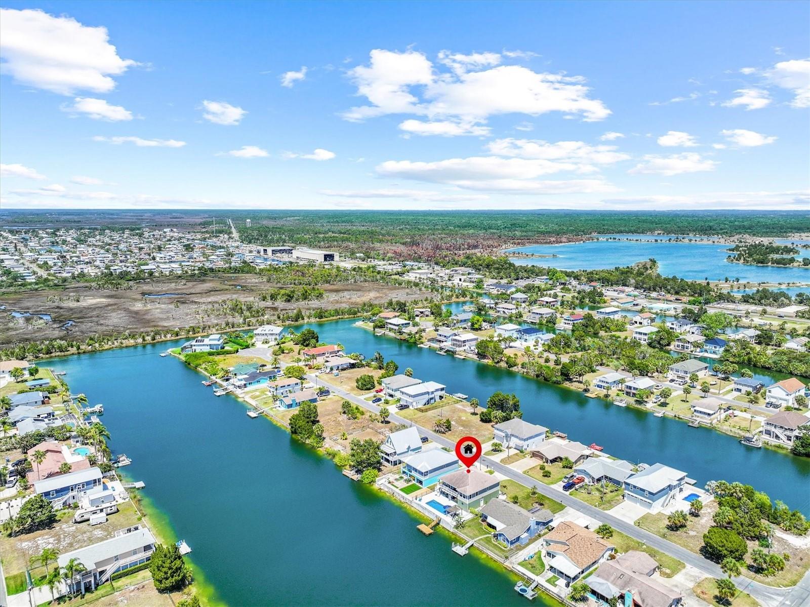 Listing photo id 62 for 3351 Poinsettia Drive