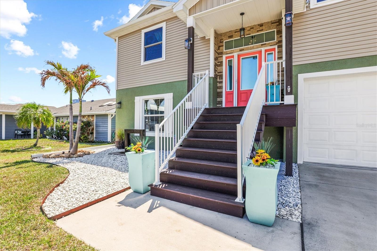 Listing photo id 6 for 3351 Poinsettia Drive