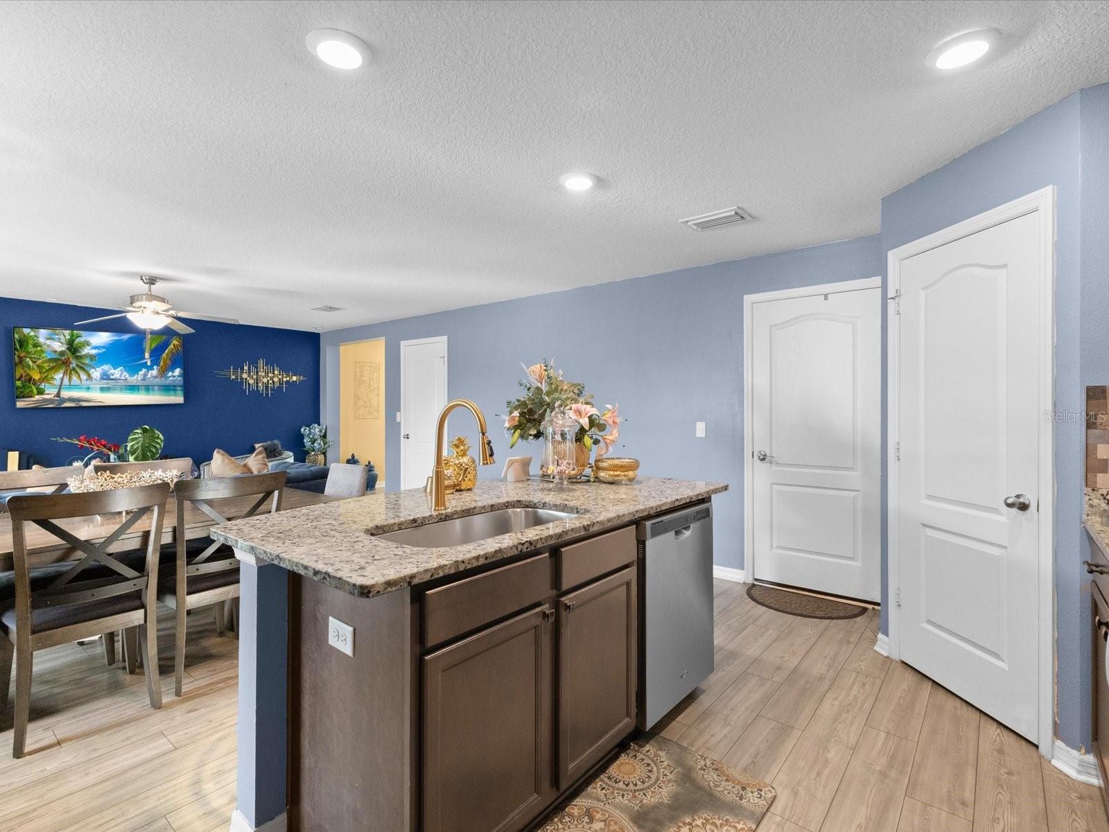 Image 15 of 38 For 5372 Fez Court