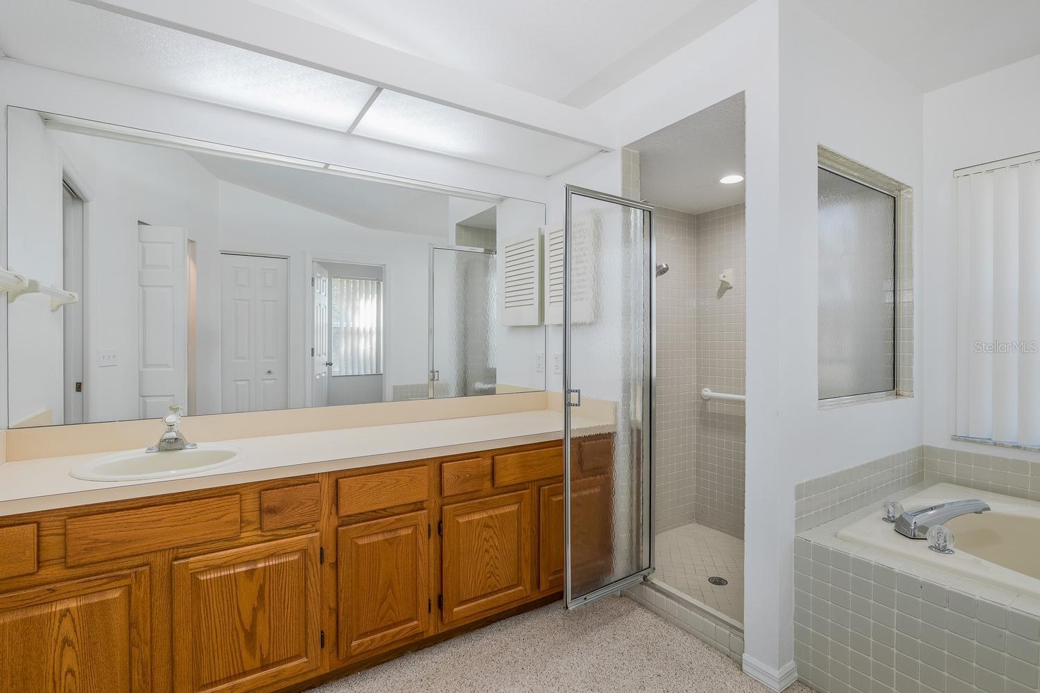 Image 34 of 61 For 8912 Thoreau Place