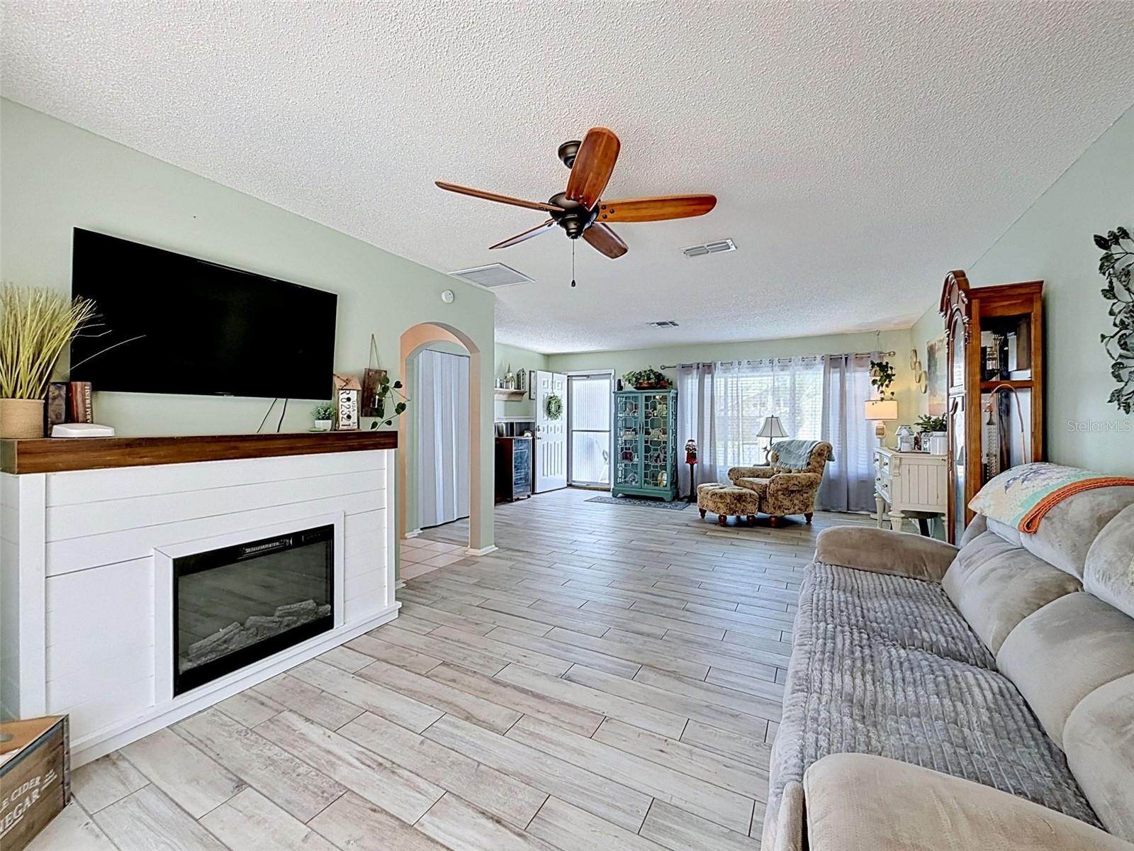 Image 8 of 66 For 7810 Vienna Lane