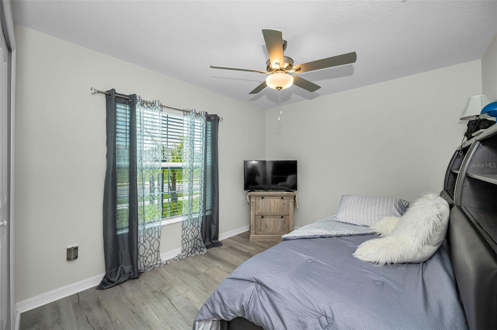 Image 27 of 100 For 36419 Flats Street