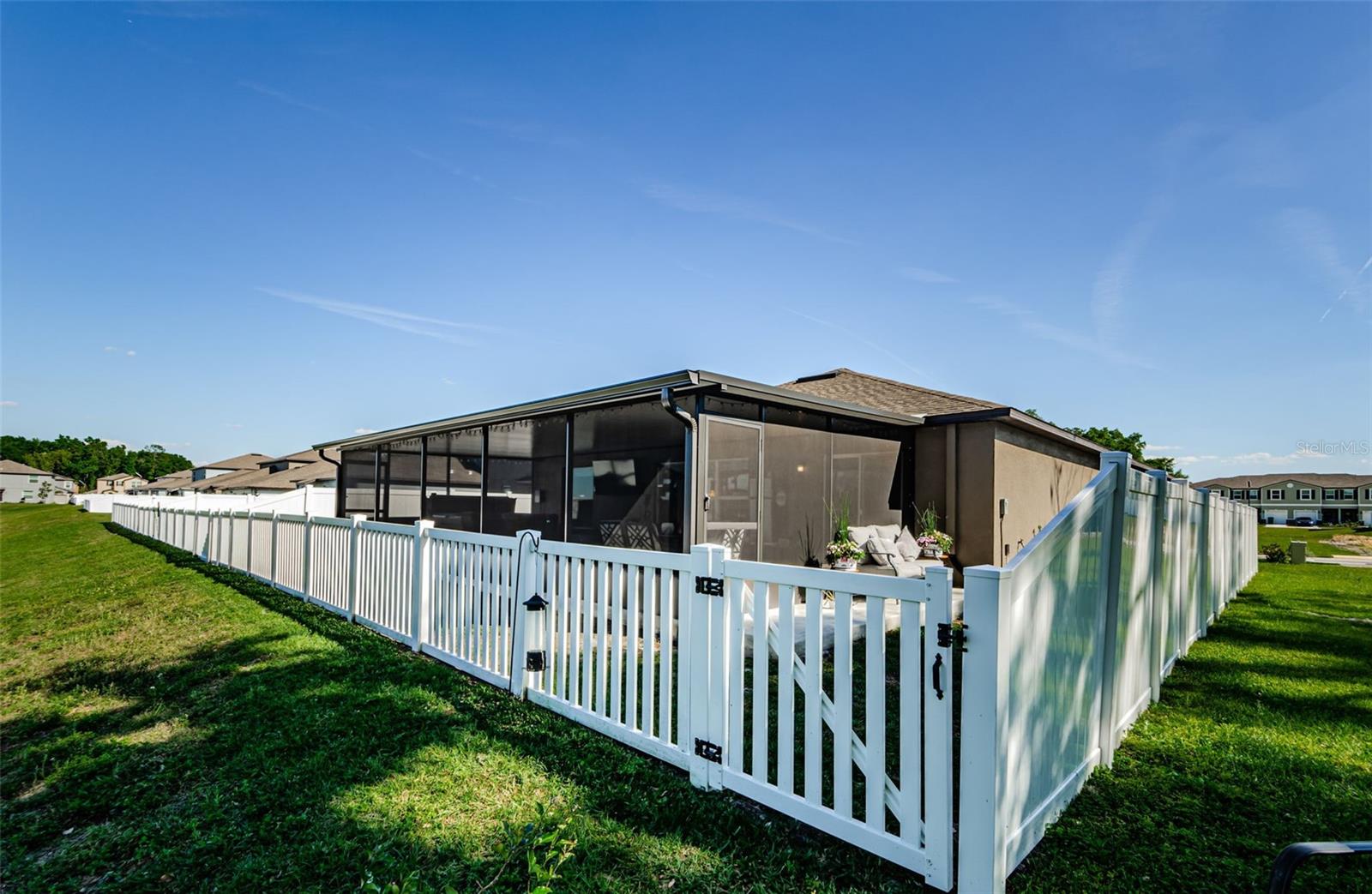 Image 46 of 100 For 36419 Flats Street