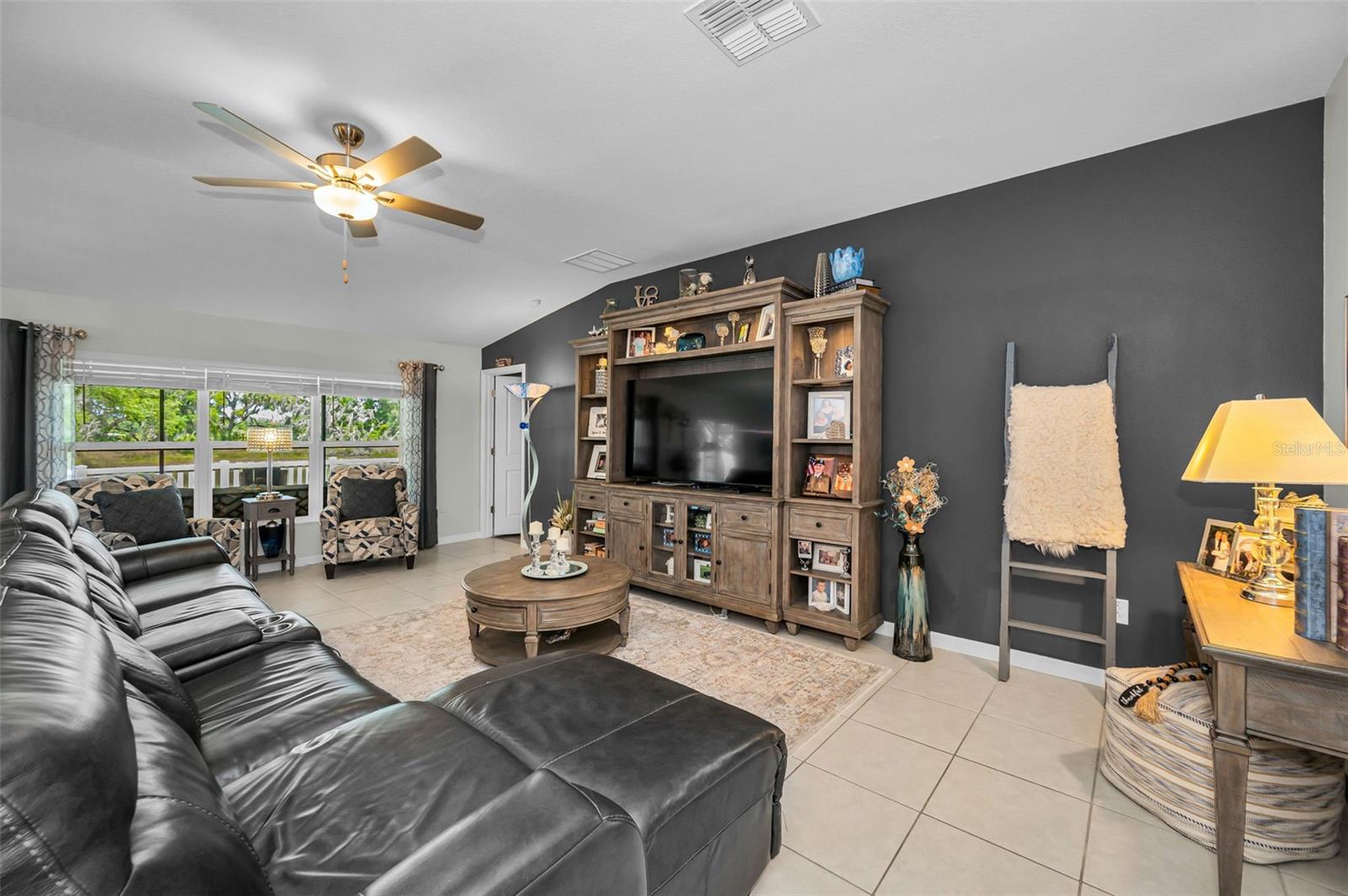 Image 9 of 100 For 36419 Flats Street