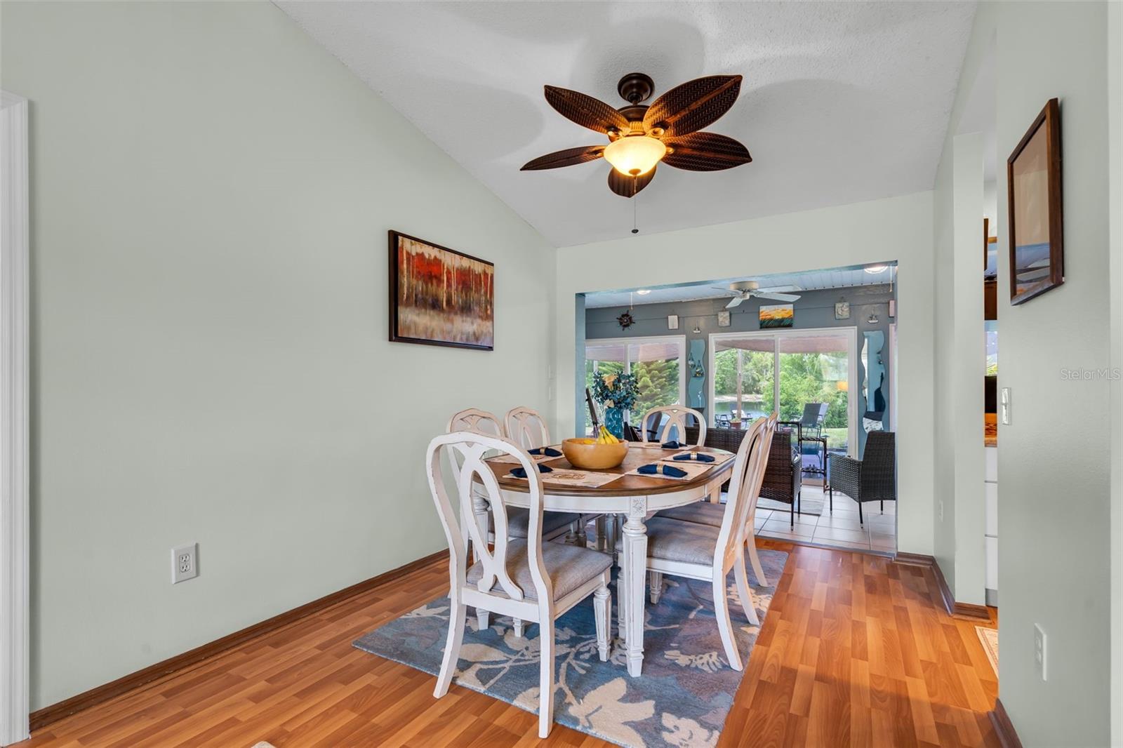 Image 10 of 54 For 10116 Landmark Drive