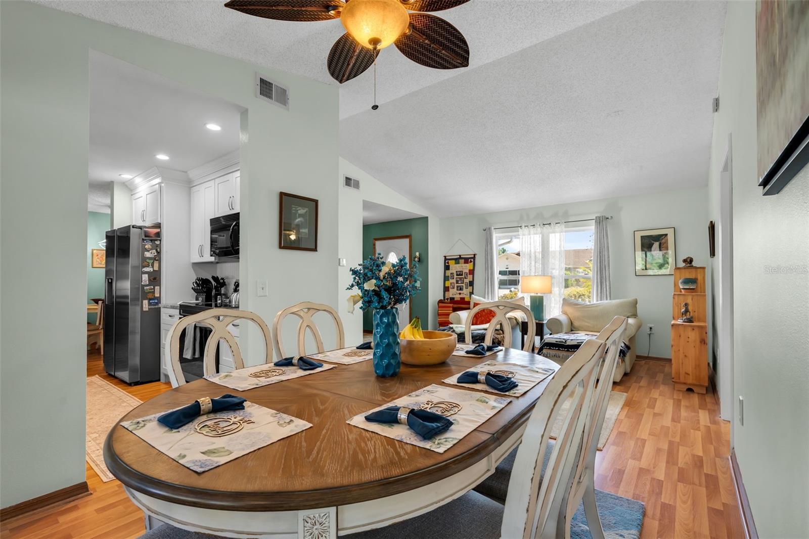 Image 11 of 54 For 10116 Landmark Drive