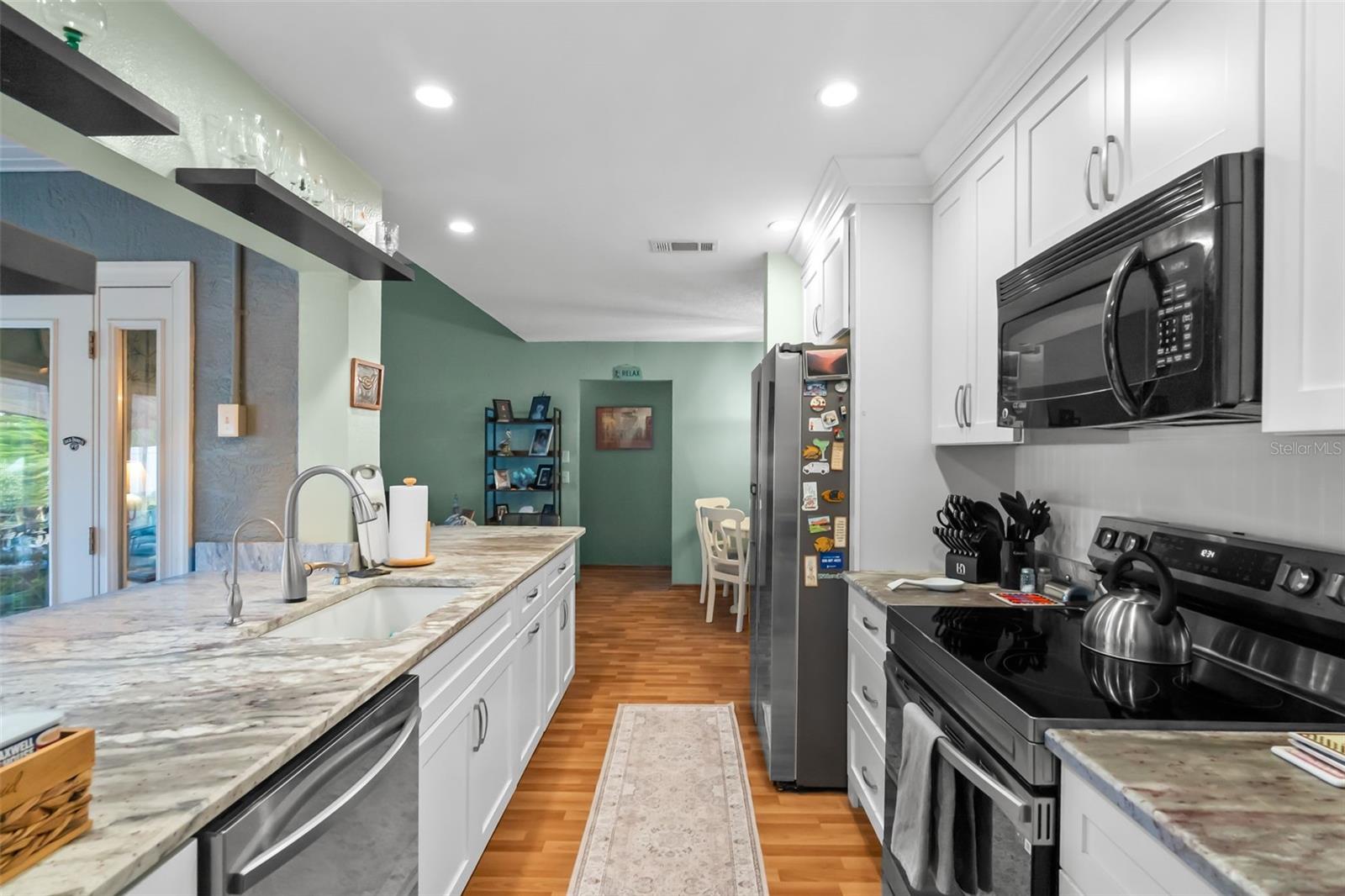 Image 15 of 54 For 10116 Landmark Drive