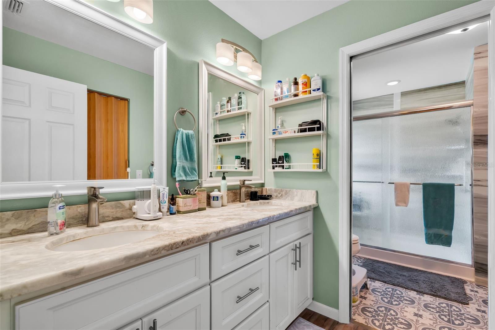 Image 22 of 54 For 10116 Landmark Drive